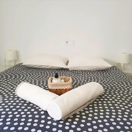Blueloft Malaga Costa Del Sol 3 Bedrooms 8p. *