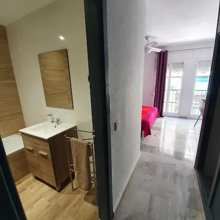 Blueloft Malaga Costa Del Sol 3 Bedrooms 8p.