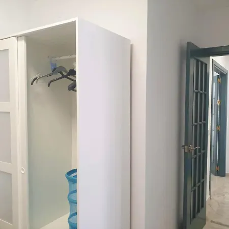 Blueloft Malaga Costa Del Sol 3 Bedrooms 8p. *