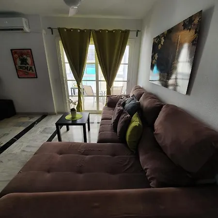 Blueloft Malaga Costa Del Sol 3 Bedrooms 8p. Apartment *